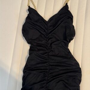 Black Ruched
Chain Straps Side Cut Outs Sleeveless V Neck Party Body Con
Dress